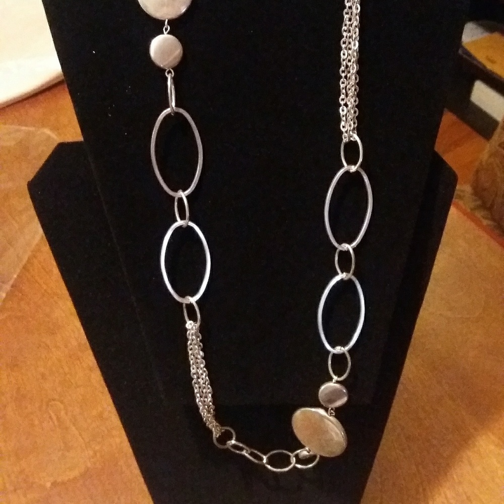 VINTAGE/ESTATE SILVER-TONE & BEADED NECKLACE